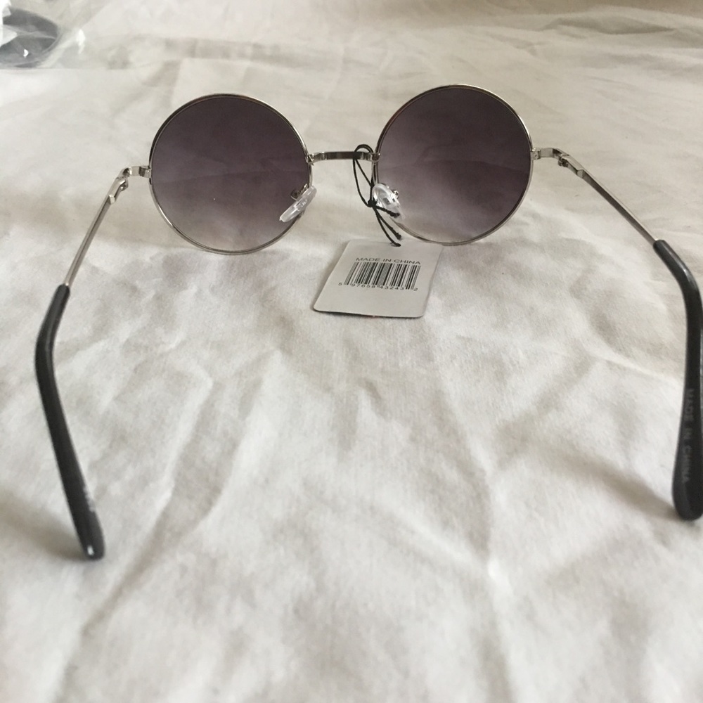Silver Trimmed Round Sunglasses Smoke Tint - Picture 4 of 4